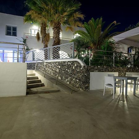 Rk Beach Hotel Kamári エクステリア 写真