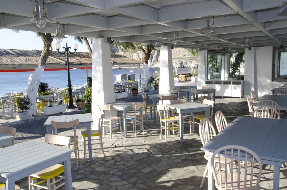 Rk Beach Hotel Kamári レストラン 写真