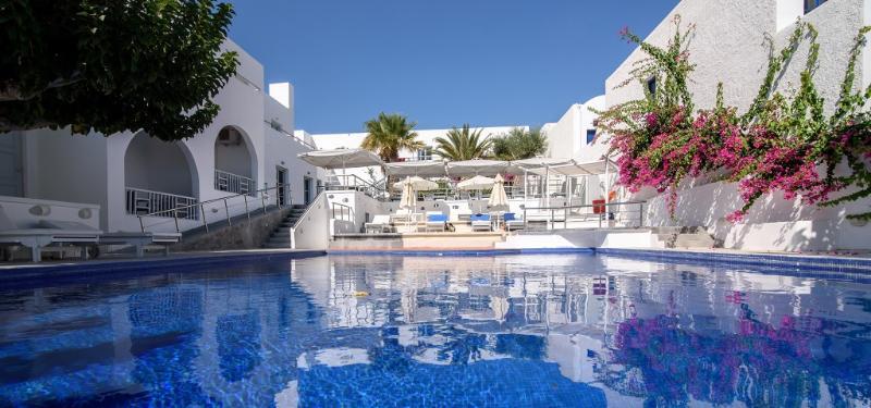 Rk Beach Hotel Kamári エクステリア 写真